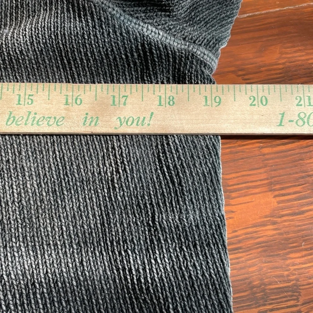 Woolrich Men's Dark Gray Crewneck Sweater size medium